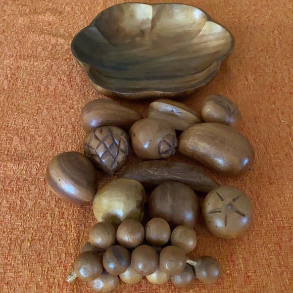 VINTAGE ‘70s Dolphin Monkey Pod Fruit Bowl - Picture 8 of 11